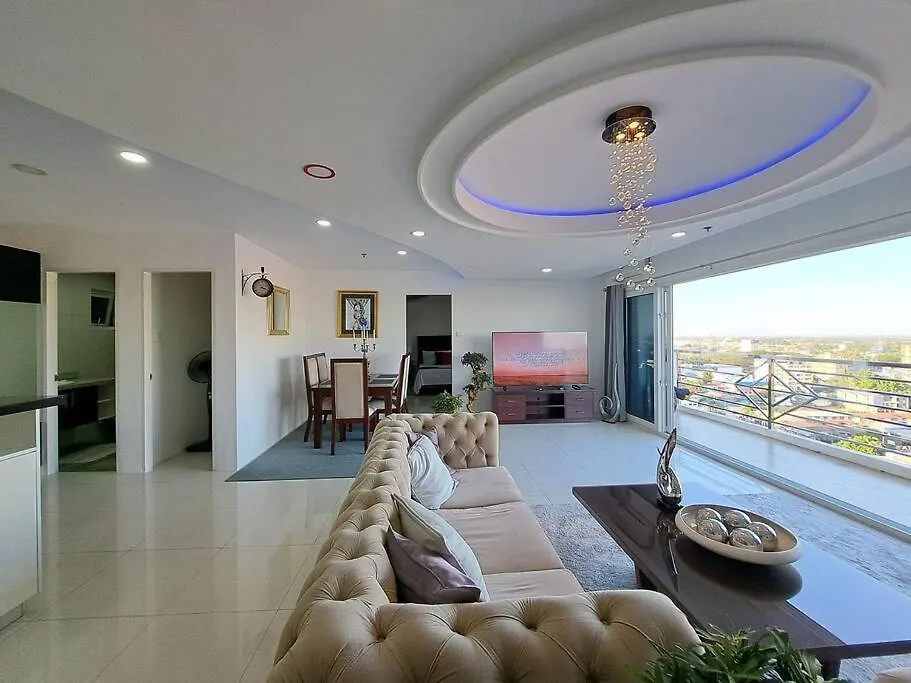 Appartement Vip 2Br Penthouse-Kandi Palace 155Sqm W/ Jacuzzi Angeles
