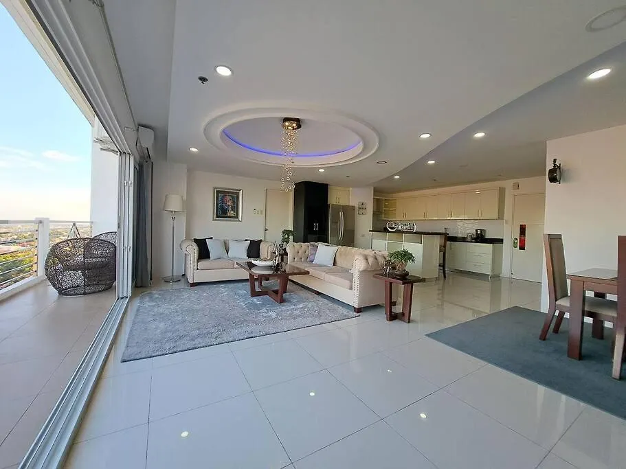 Vip 2Br Penthouse-Kandi Palace 155Sqm W/ Jacuzzi Angeles Apartmán