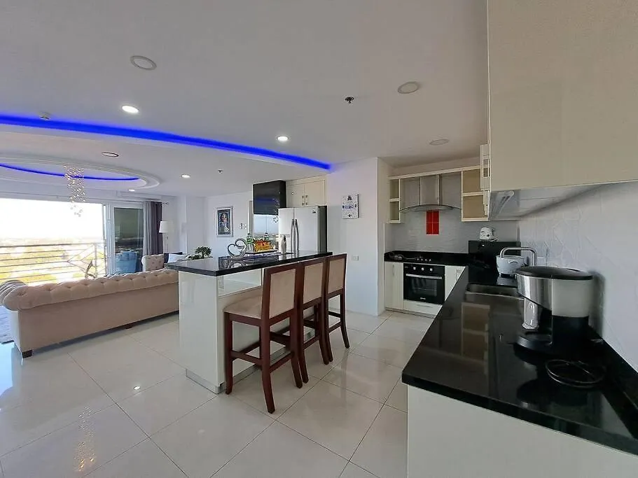 Vip 2Br Penthouse-Kandi Palace 155Sqm W/ Jacuzzi Angeles