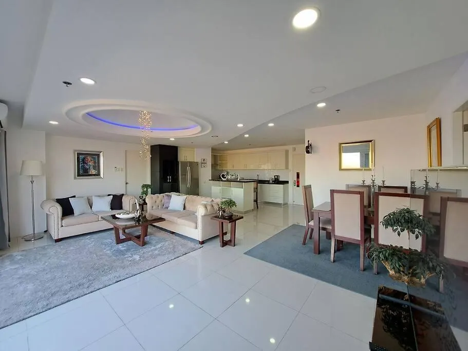 Vip 2Br Penthouse-Kandi Palace 155Sqm W/ Jacuzzi Angeles 0*,
